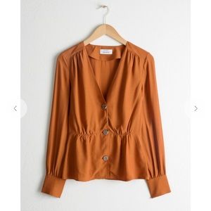 NWT & OTHER STORIES
V-Cut Button Up Blouse